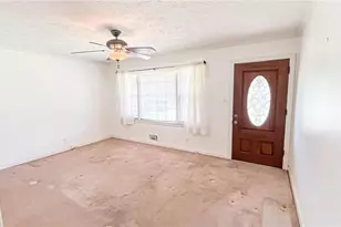 409 Dora St, Griffin, GA 30223 - Photo 7