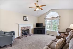 19 Greenhouse Dr SE, Cartersville, GA 30120 - Photo 5