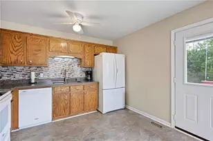 19 Greenhouse Dr SE, Cartersville, GA 30120 - Photo 15