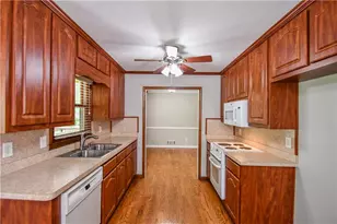 165 Wilhelmina Dr, Ellenwood, GA 30294 - Photo 7