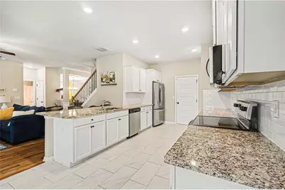 684 Lakehaven Lane, Loganville, GA 30052 - Photo 13