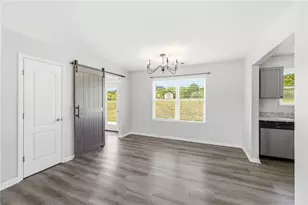 242 Grandview Dr, Jefferson, GA 30549 - Photo 11