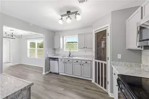 242 Grandview Dr, Jefferson, GA 30549 - Photo 13