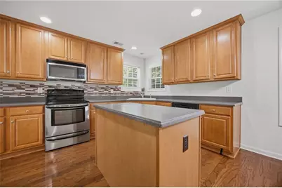 910 Park Knoll Court, Lawrenceville, GA 30043 - Photo 11