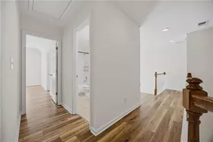 910 Park Knoll Ct, Lawrenceville, GA 30043 - Photo 17