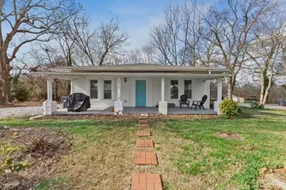 5919 Chattahoochee Street, Lula, GA 30554 - Photo 1