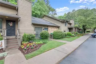1858 D'Youville Ln, Atlanta, GA 30341 - Photo 3