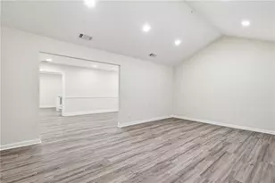 303 Quail Hollow Dr, Woodstock, GA 30188 - Photo 9