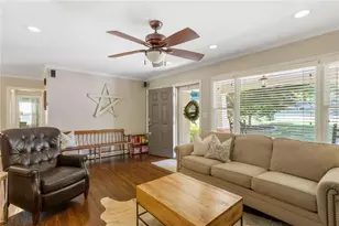 927 Flagler Cir, Smyrna, GA 30080 - Photo 9