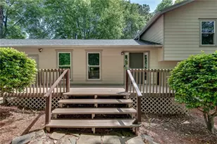 9665 Pine Thicket Way, Roswell, GA 30075 - Photo 3