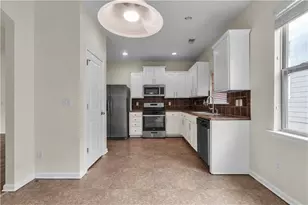 7903 Bluefin Trail, Union City, GA 30291 - Photo 5