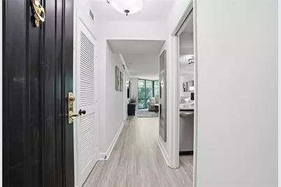 2870 Pharr Court South NW #207, Atlanta, GA 30305 - Photo 3