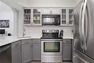 2870 Pharr Ct South NW, Atlanta, GA 30305 - Photo 11