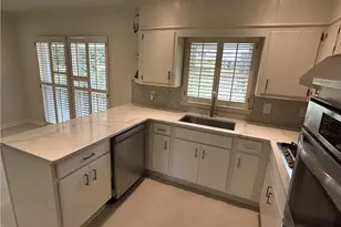 370 Herrington Dr NE, Atlanta, GA 30342 - Photo 5