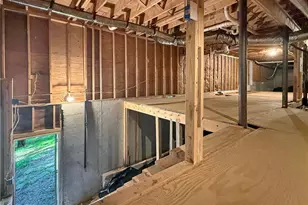 126 E Lake Dr, Roswell, GA 30075 - Photo 31