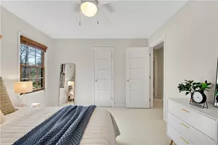 126 E Lake Dr, Roswell, GA 30075 - Photo 25
