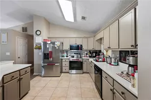 143 Stoneview Dr, Hoschton, GA 30548 - Photo 7