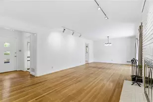 955 Vistavia Cir, Decatur, GA 30033 - Photo 3