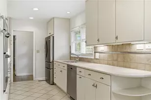 955 Vistavia Cir, Decatur, GA 30033 - Photo 7