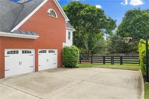 210 Hamilton Way, Roswell, GA 30075 - Photo 59