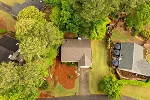 240 Kristie Ln, Roswell, GA 30076 - Photo 17
