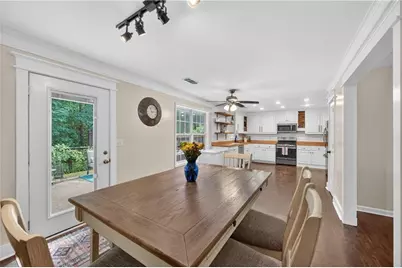 6250 Glen Port Circle, Flowery Branch, GA 30542 - Photo 9