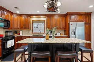 2058 Shillingwood Dr NW, Kennesaw, GA 30152 - Photo 5