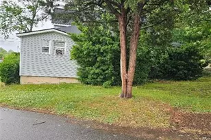1 Dean St, Gainesville, GA 30501 - Photo 9