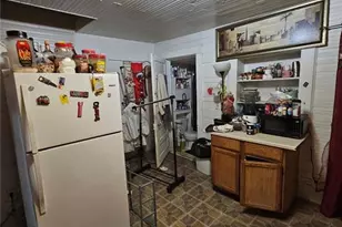 1 Dean St, Gainesville, GA 30501 - Photo 3