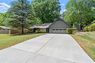 20 Sweetwood Ct, Roswell, GA 30076 - Photo 5