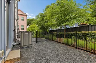 140 Color Cir, Atlanta, GA 30317 - Photo 19