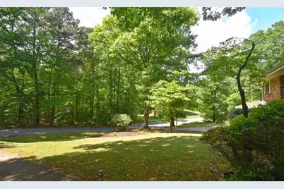 5475 Burgess Drive SW, Mableton, GA 30126 - Photo 11