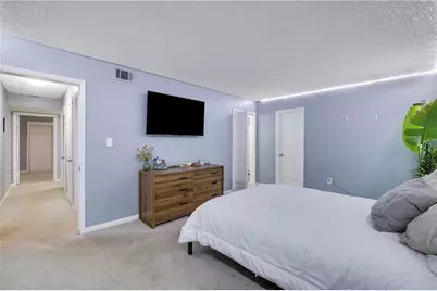 8740 Roswell Road #10B, Atlanta, GA 30350 - Photo 9