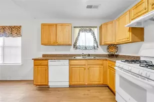 1289 Labrador Ln, Riverdale, GA 30296 - Photo 11