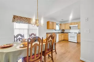 1289 Labrador Ln, Riverdale, GA 30296 - Photo 9