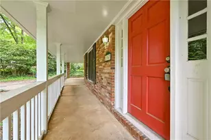1767 Grandeus Ln, Stone Mountain, GA 30087 - Photo 3