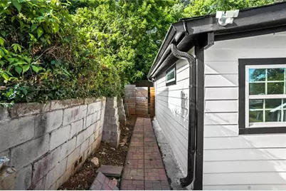 1614 Abner Terrace NW, Atlanta, GA 30318 - Photo 11