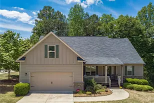801 Rouse Cir, Hoschton, GA 30548 - Photo 9