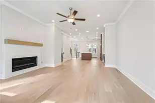 300 Crimson Pne Aly, Alpharetta, GA 30009 - Photo 21