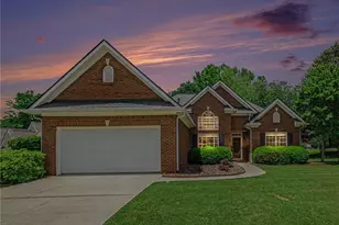 104 Creek Side Dr, Carrollton, GA 30116 - Photo 1