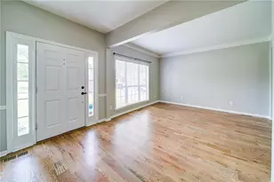5715 Kennemore Dr, Alpharetta, GA 30004 - Photo 5