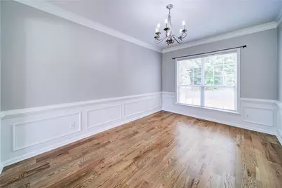 5715 Kennemore Drive, Alpharetta, GA 30004 - Photo 7