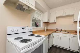1898 Live Oak Dr, Kennesaw, GA 30152 - Photo 13