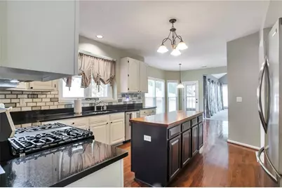 6880 Shadow Ridge Lane, Stone Mountain, GA 30087 - Photo 5