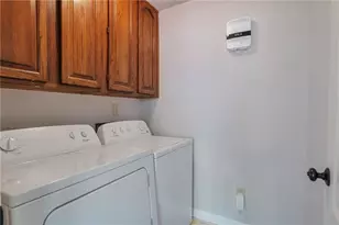 6880 Shadow Ridge Ln, Stone Mountain, GA 30087 - Photo 11