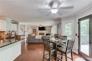 870 Connell Ln, Lawrenceville, GA 30044 - Photo 11