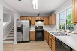 220 Gemstone Pl, Atlanta, GA 30349 - Photo 7
