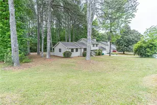 602 Brighton Dr, Lawrenceville, GA 30043 - Photo 1