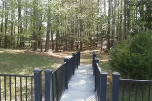 132 Lakeshore Pkwy, Newnan, GA 30263 - Photo 3