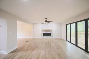 5702 Brynwood Circle NW, Acworth, GA 30101 - Photo 9